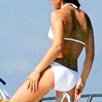 First pic of  Kate Middleton fully naked at Largest Celebrities Archive! 