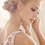First pic of Jessica Alba
