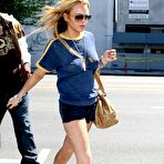 First pic of Lindsay Lohan