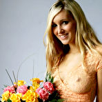 First pic of Cherry Nudes - Arielle Flowers