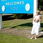 Third pic of Naked across the USA - free gallery