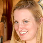 Fourth pic of Karups Hometown Amateur