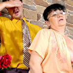 Second pic of MomsGiveAss :: Victoria&Adam anal mom gives ass