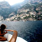 Fourth pic of  Rihanna fully naked at Largest Celebrities Archive! 