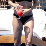 First pic of :: Largest Nude Celebrities Archive. Nicole Richie fully naked! ::