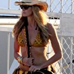 First pic of  Elle Macpherson fully naked at Largest Celebrities Archive! 