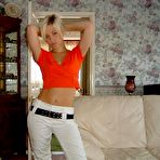 Second pic of Sex girlfriend pics :: Gorgeous blond teen fully naked and posing outdoors 