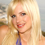 First pic of Anna Faris nude posing photos