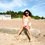First pic of CutiesFlashing - free flashing/public photo galleries