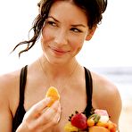 First pic of Evangeline Lilly sexy scans and promo shoots