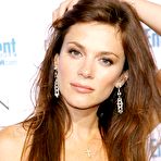 First pic of Anna Friel Nude Posing Photos