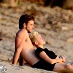 First pic of Miley Cyrus fully naked at Largest Celebrities Archive!