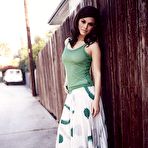 Fourth pic of Rachel Bilson