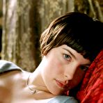 First pic of Liv Tyler