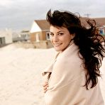 Third pic of Liv Tyler
