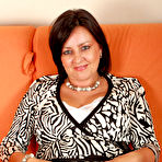 Second pic of Mature Pictures Featuring 43 Year Old Abigale From AllOver30