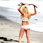 Second pic of  Lindsay Lohan fully naked at CelebsOnly.com! 
