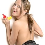 Third pic of AndiPink::: Free Pictures