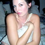First pic of WifeBucket.com - Real submitted pics of amateur housewives from nextdoor!