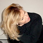 First pic of WifeBucket.com - Real submitted pics of amateur housewives from nextdoor!