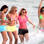 First pic of Selena Gomez fully naked at Largest Celebrities Archive!