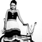 First pic of Lily Allen