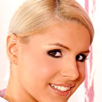 First pic of Regina Ice & Brandy Smile : | leg | : Free picture gallery : Euro Girls on Girls - | leg | 
