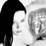 First pic of Thora Birch