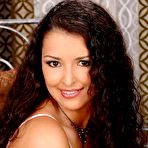 First pic of Hot pantyhose cutie Abigaile Johnson jizzed on her feet 