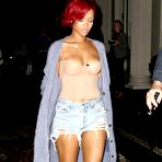 Second pic of :: Largest Nude Celebrities Archive. Rihanna fully naked! ::