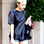Second pic of Miley Cyrus absolutely naked at TheFreeCelebMovieArchive.com!