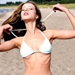 Third pic of  Michelle Trachtenberg fully naked at TheFreeCelebMovieArchive.com! 