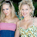 First pic of Milfnextdoor.com