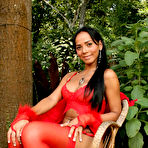 First pic of Shemale with big tits offers herself in red lingerie