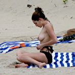 Fourth pic of :: Babylon X ::Kelly Brook gallery