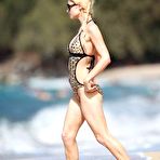 Third pic of :: Largest Nude Celebrities Archive. Paris Hilton fully naked! ::