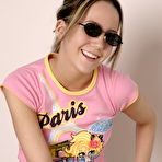 First pic of AndiPink ::: Free Pictures