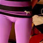 Second pic of Catie Minx In Tight Leggings