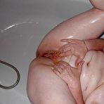 Second pic of REAL MATURE AMATEURS - by homemadejunk.com