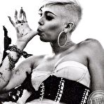 First pic of Miley Cyrus fully naked at Largest Celebrities Archive!