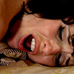 Second pic of SexPreviews - Veronica Avluv pinup milf babe squirts when fucked by machine