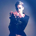 Second pic of :: Largest Nude Celebrities Archive. Miley Cyrus fully naked! ::