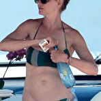 Second pic of Uma Thurman nude photos and videos at Banned sex tapes