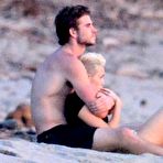 First pic of Miley Cyrus fully naked at Largest Celebrities Archive!