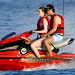 Fourth pic of Anne Hathaway