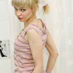 Third pic of TeenQueens.Net - Amy Days