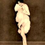 Third pic of Vintage sex action in a hot retro vintage porn movie 