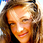 Fourth pic of CutiesFlashing - free flashing/public photo galleries