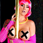 First pic of Ashton Pierce seduces him with her big boobs and pink fishnets