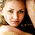 Third pic of KATE C  BY ANDRE_LE_FAVORI - PRESENTING KATE - ORIG. PHOTOS AT 4200 PIXELS - &copy; 2006 MET-ART.COM